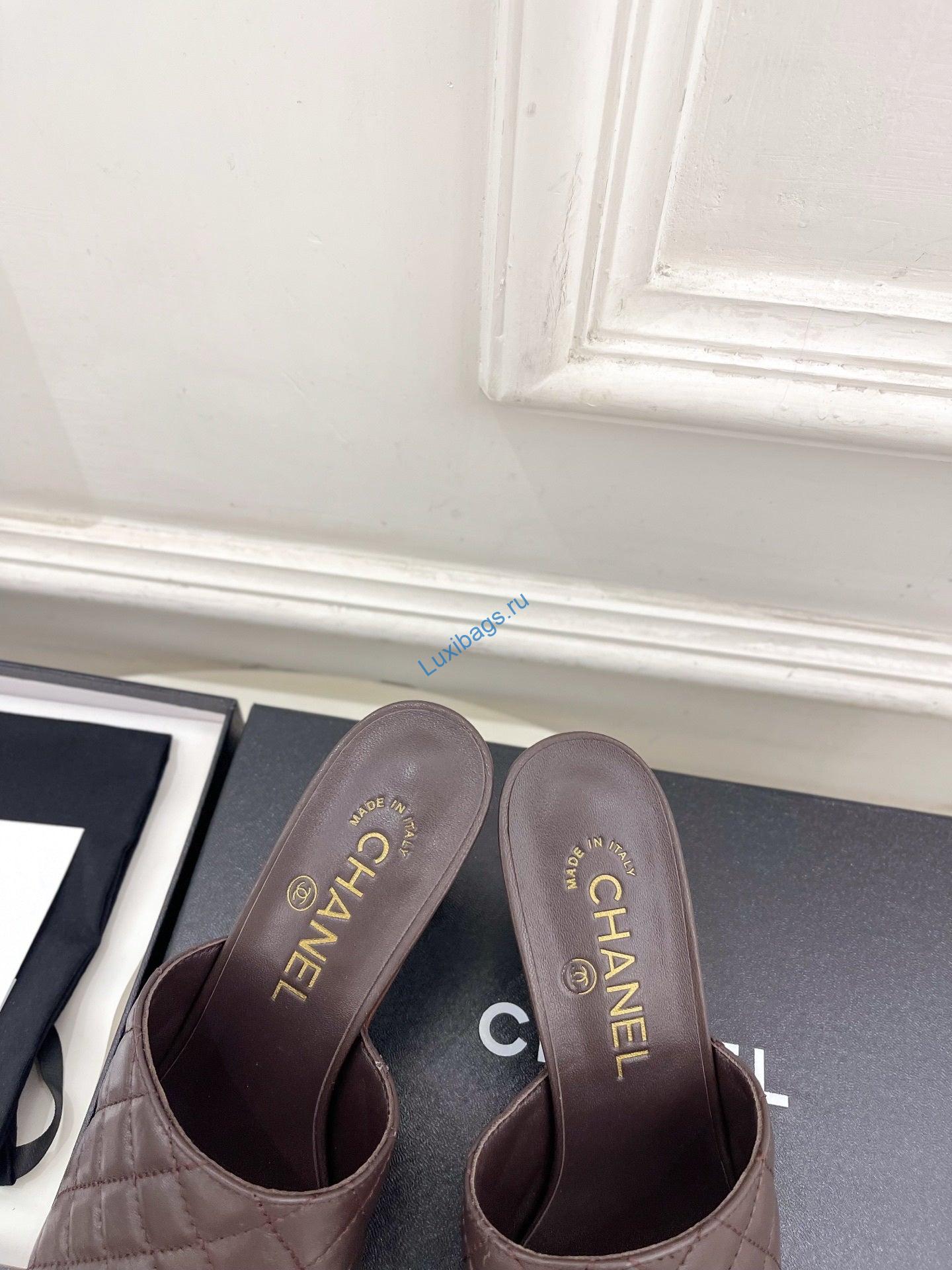 chanel women's diamond-patterned slippers 7.5cm c93347 6 Chanel Women's Diamond-patterned Slippers 7.5cm C93347 | chanel womens diamond patterned slippers 7 5cm c93347 7