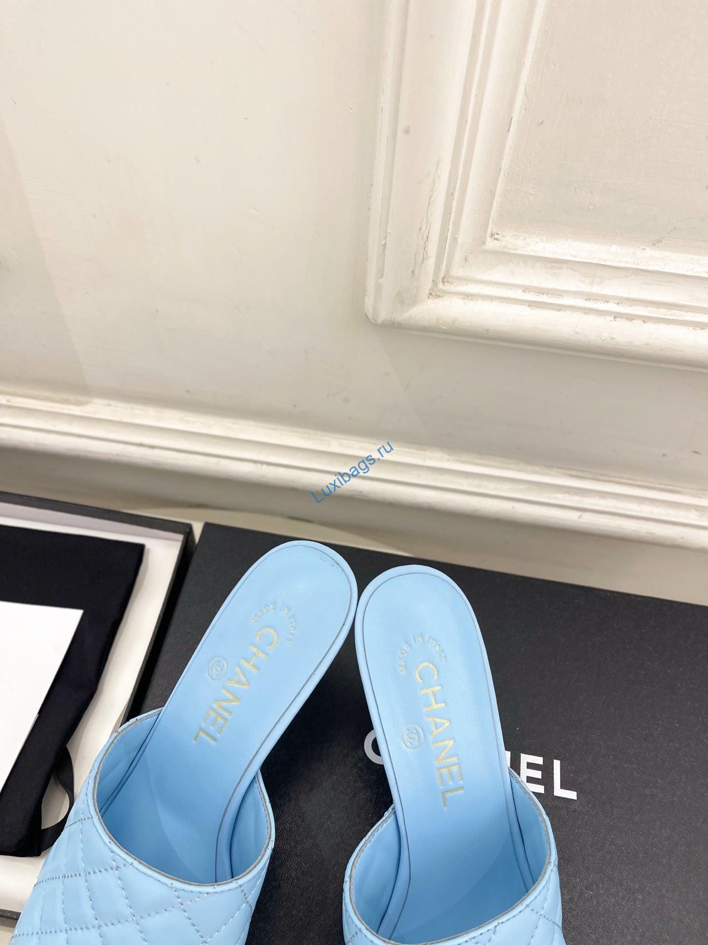 chanel women's diamond-patterned slippers 7.5cm c93349 6 Chanel Women's Diamond-patterned Slippers 7.5cm C93349 | chanel womens diamond patterned slippers 7 5cm c93349 7
