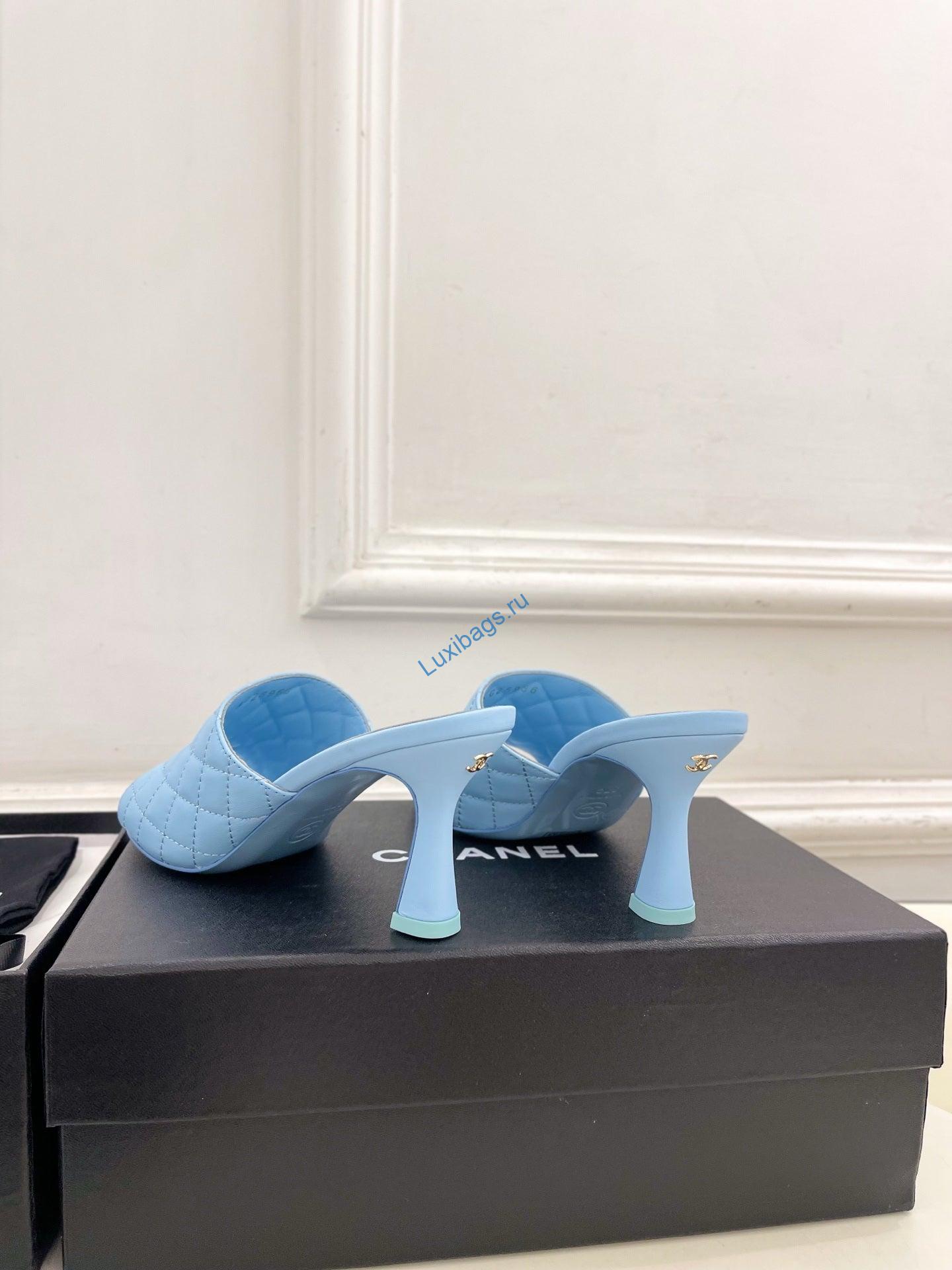 chanel women's diamond-patterned slippers 7.5cm c93349 7 Chanel Women's Diamond-patterned Slippers 7.5cm C93349 | chanel womens diamond patterned slippers 7 5cm c93349 8