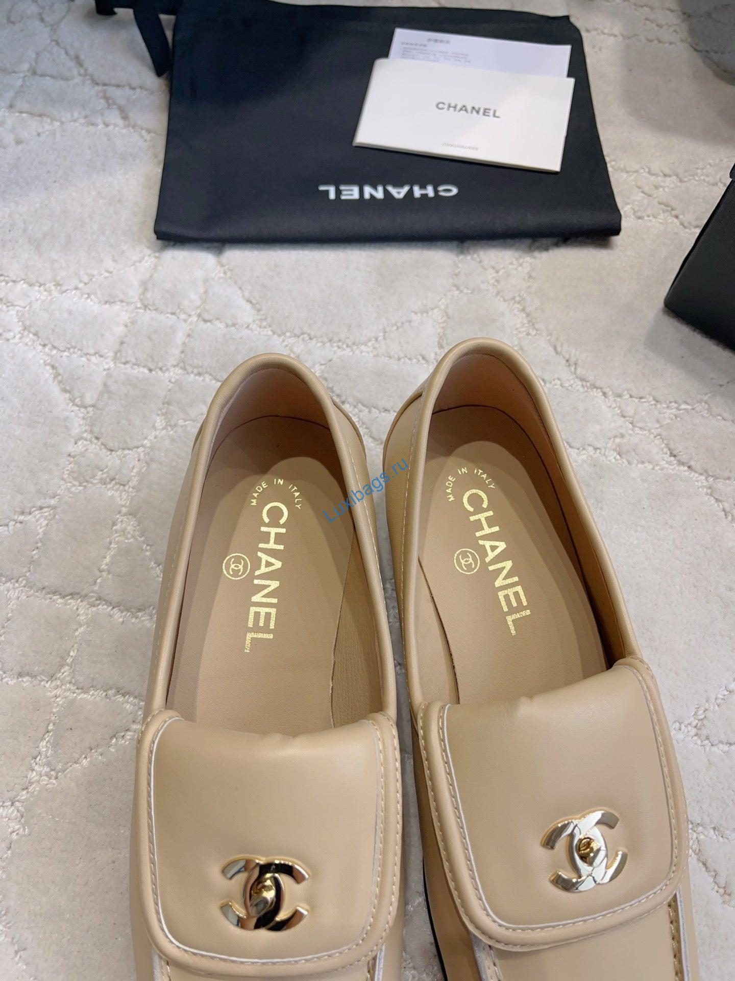 chanel women's square-toe flat shoes c93301 7 Chanel Women's Square-Toe Flat Shoes C93301 | chanel womens square toe flat shoes c93301 8
