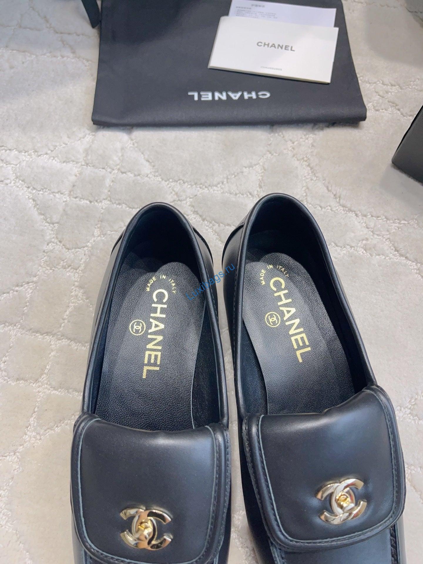 chanel women's square-toe flat shoes c93302 7 Chanel Women's Square-Toe Flat Shoes C93302 | chanel womens square toe flat shoes c93302 8