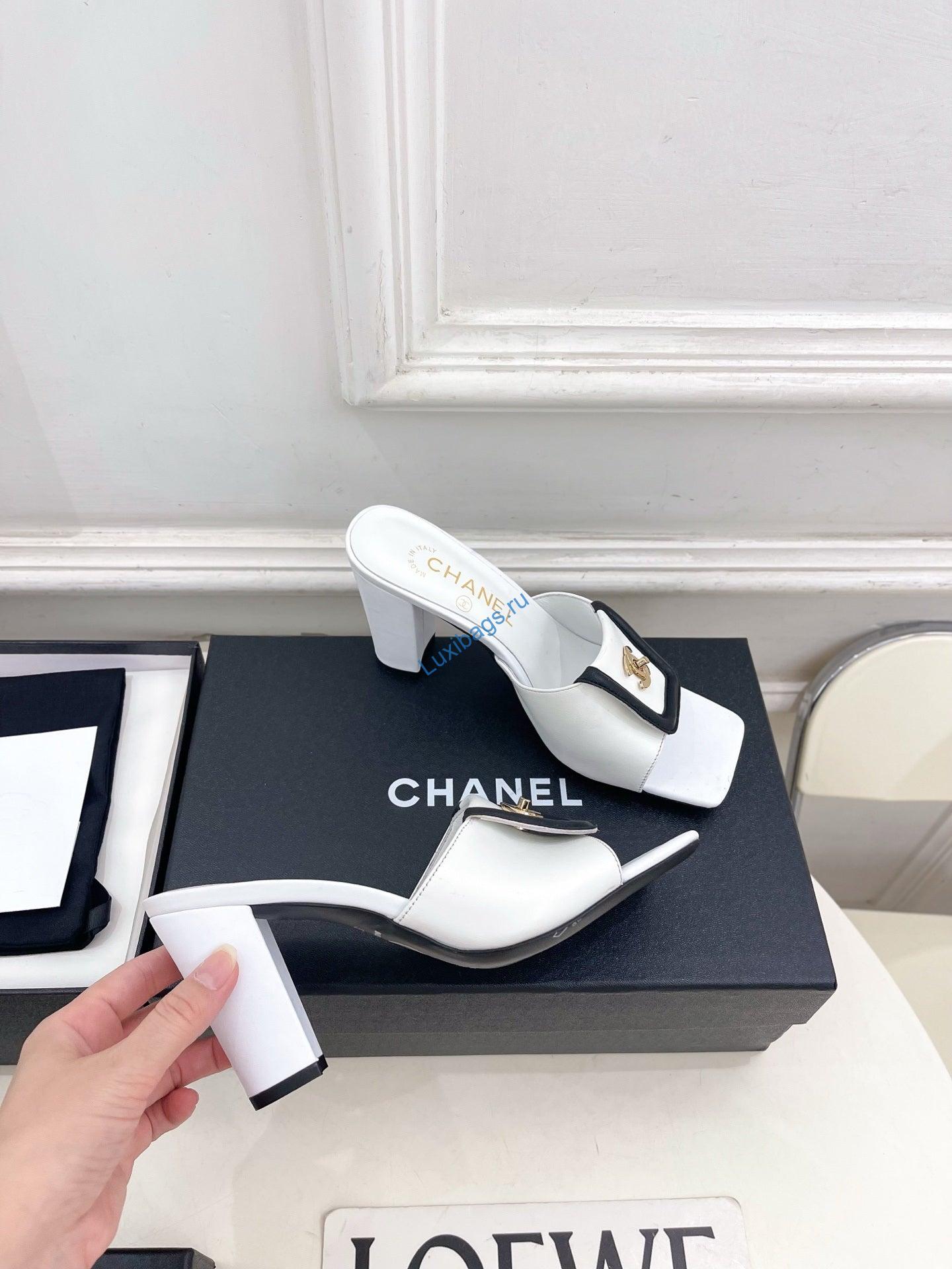 chanel women's square-toe flip-top slippers 8.5cm c93332 3 Chanel Women's Square-toe Flip-top Slippers 8.5cm C93332 | chanel womens square toe flip top slippers 8 5cm c93332 4