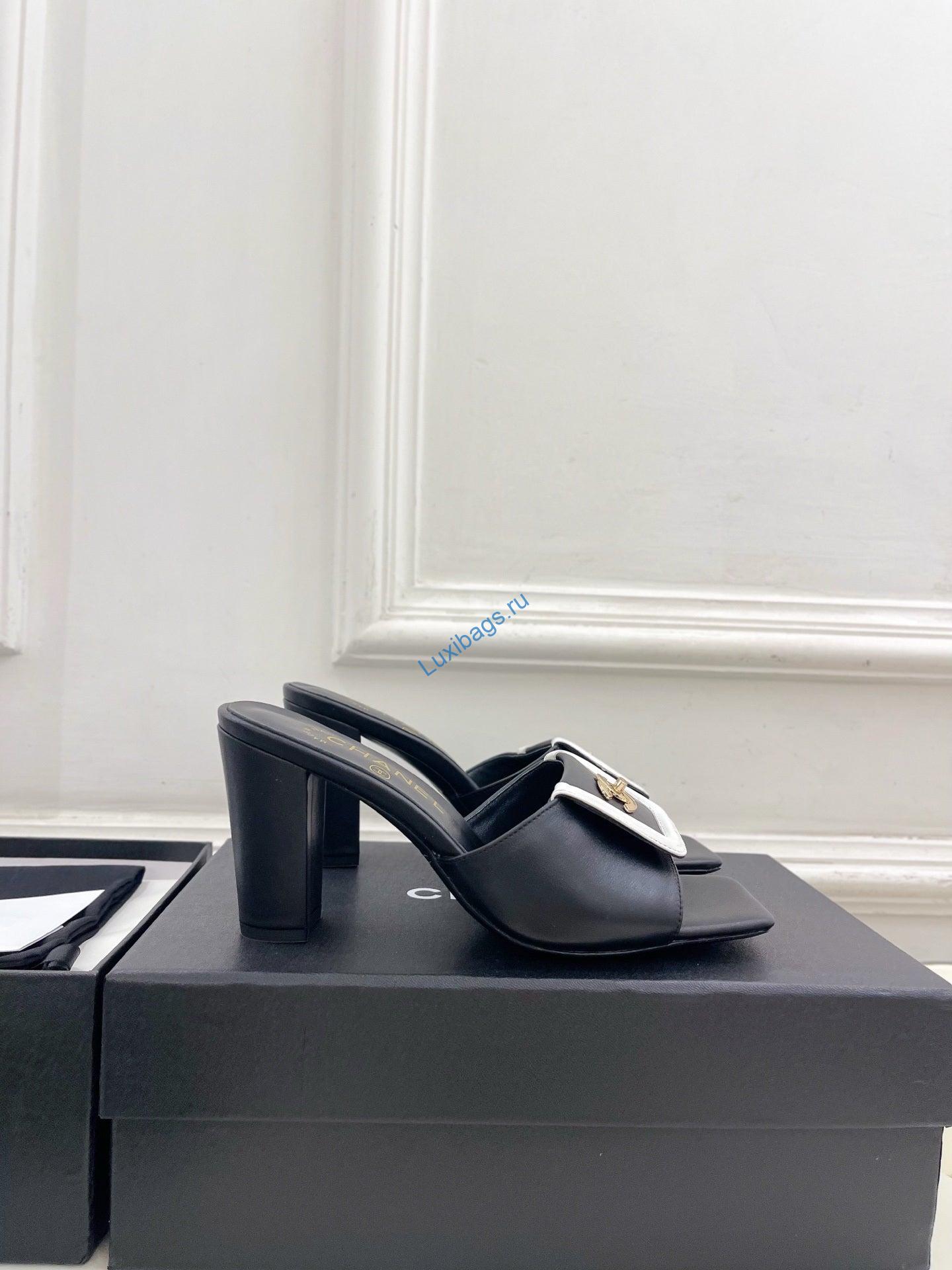 chanel women's square-toe flip-top slippers 8.5cm c93333 1 Chanel Women's Square-toe Flip-top Slippers 8.5cm C93333 | chanel womens square toe flip top slippers 8 5cm c93333 2