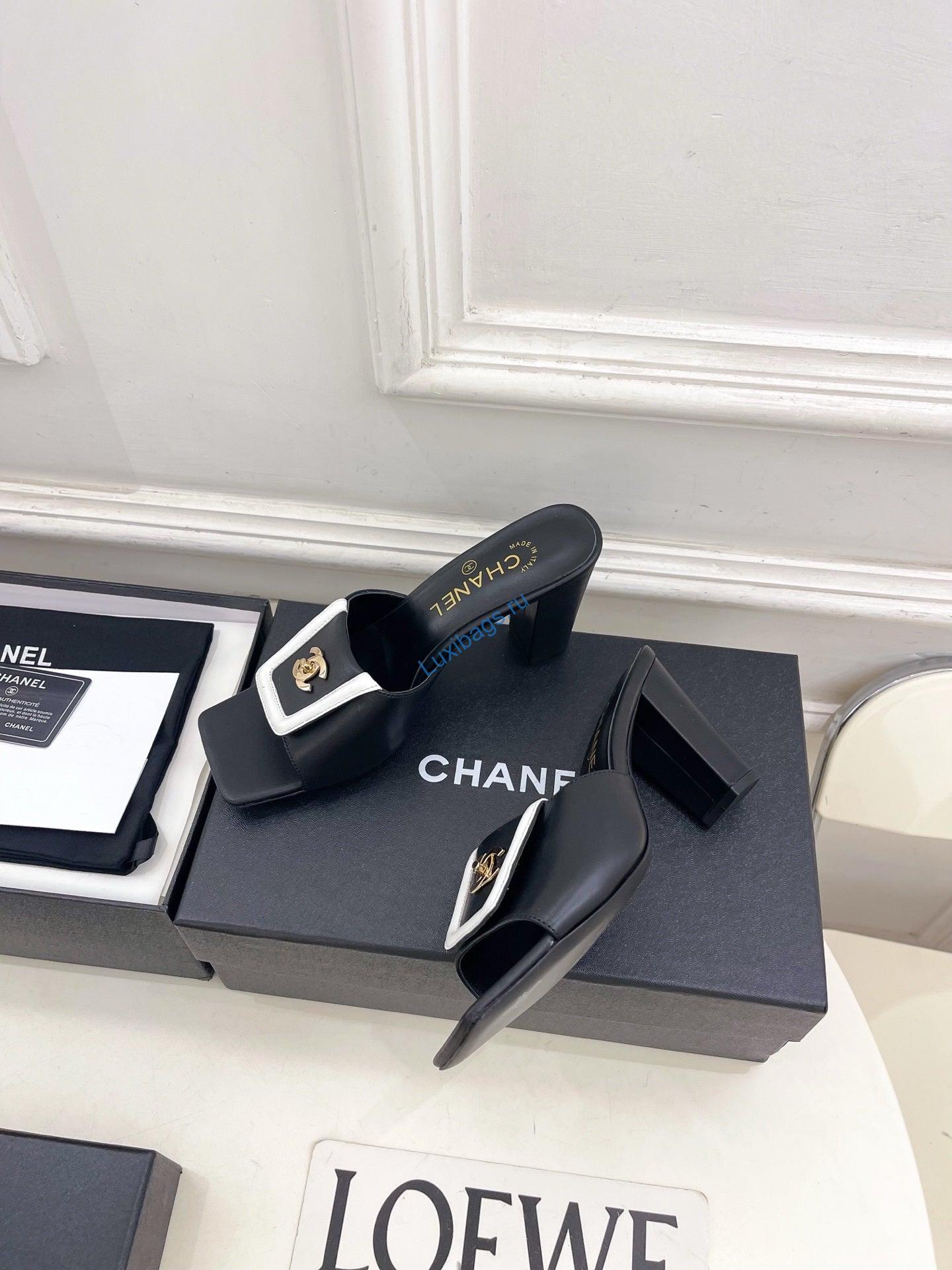 chanel women's square-toe flip-top slippers 8.5cm c93333 4 Chanel Women's Square-toe Flip-top Slippers 8.5cm C93333 | chanel womens square toe flip top slippers 8 5cm c93333 5