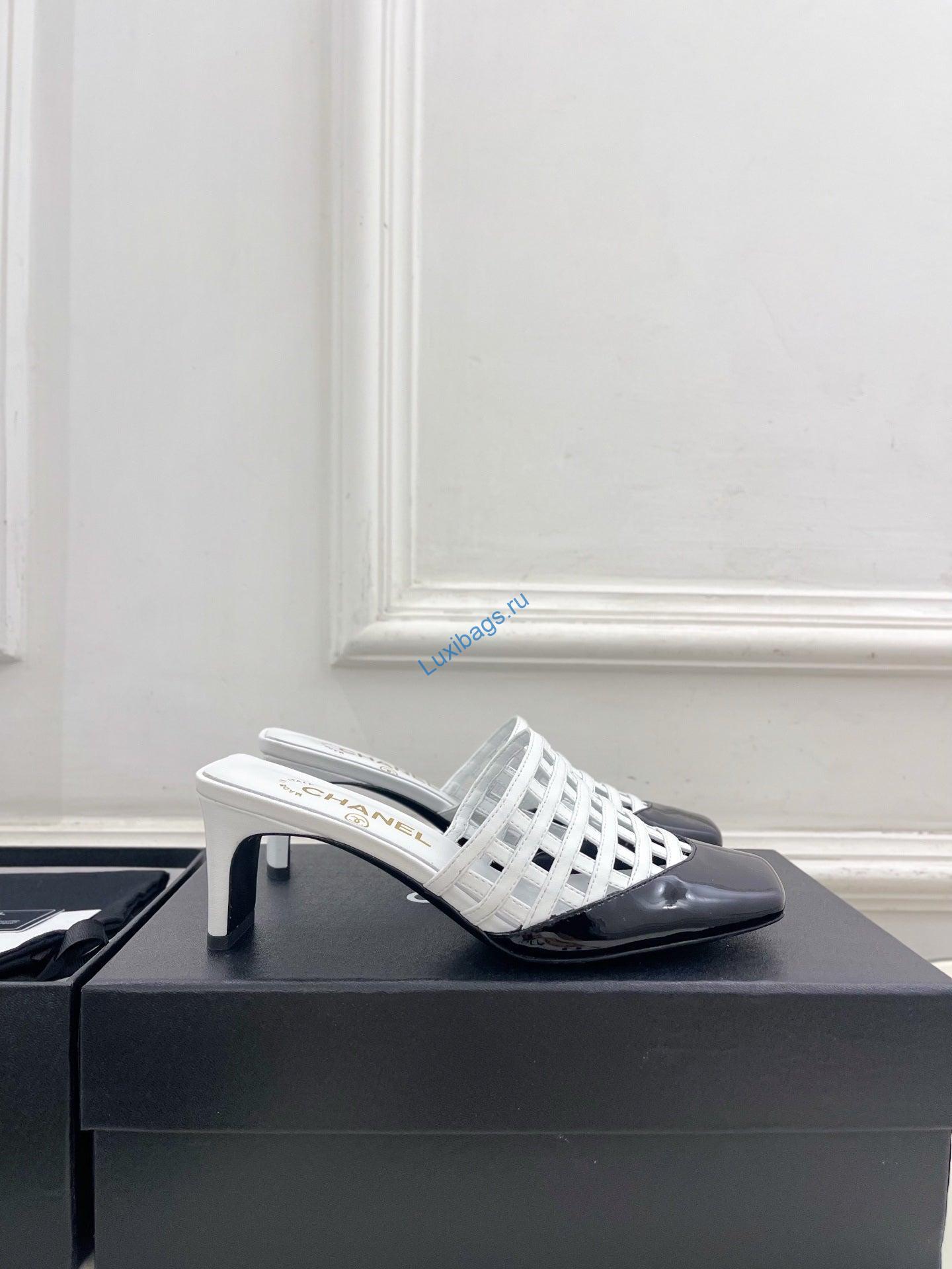 chanel women's woven openwork square-toe mules 6cm c93352 1 Chanel Women's Woven Openwork Square-toe Mules 6cm C93352 | chanel womens woven openwork square toe mules 6cm c93352 2
