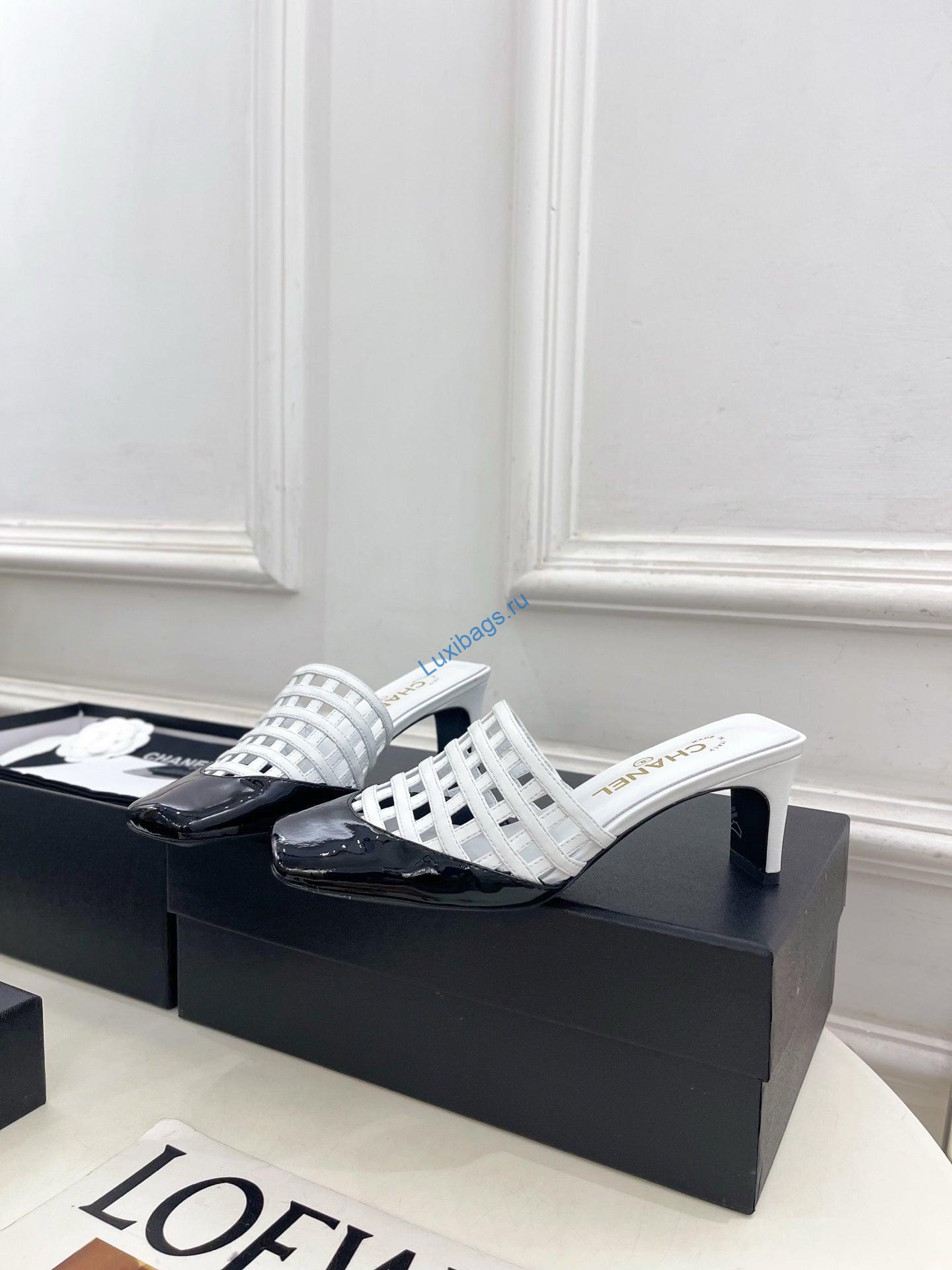 chanel women's woven openwork square-toe mules 6cm c93352 2 Chanel Women's Woven Openwork Square-toe Mules 6cm C93352 | chanel womens woven openwork square toe mules 6cm c93352 3