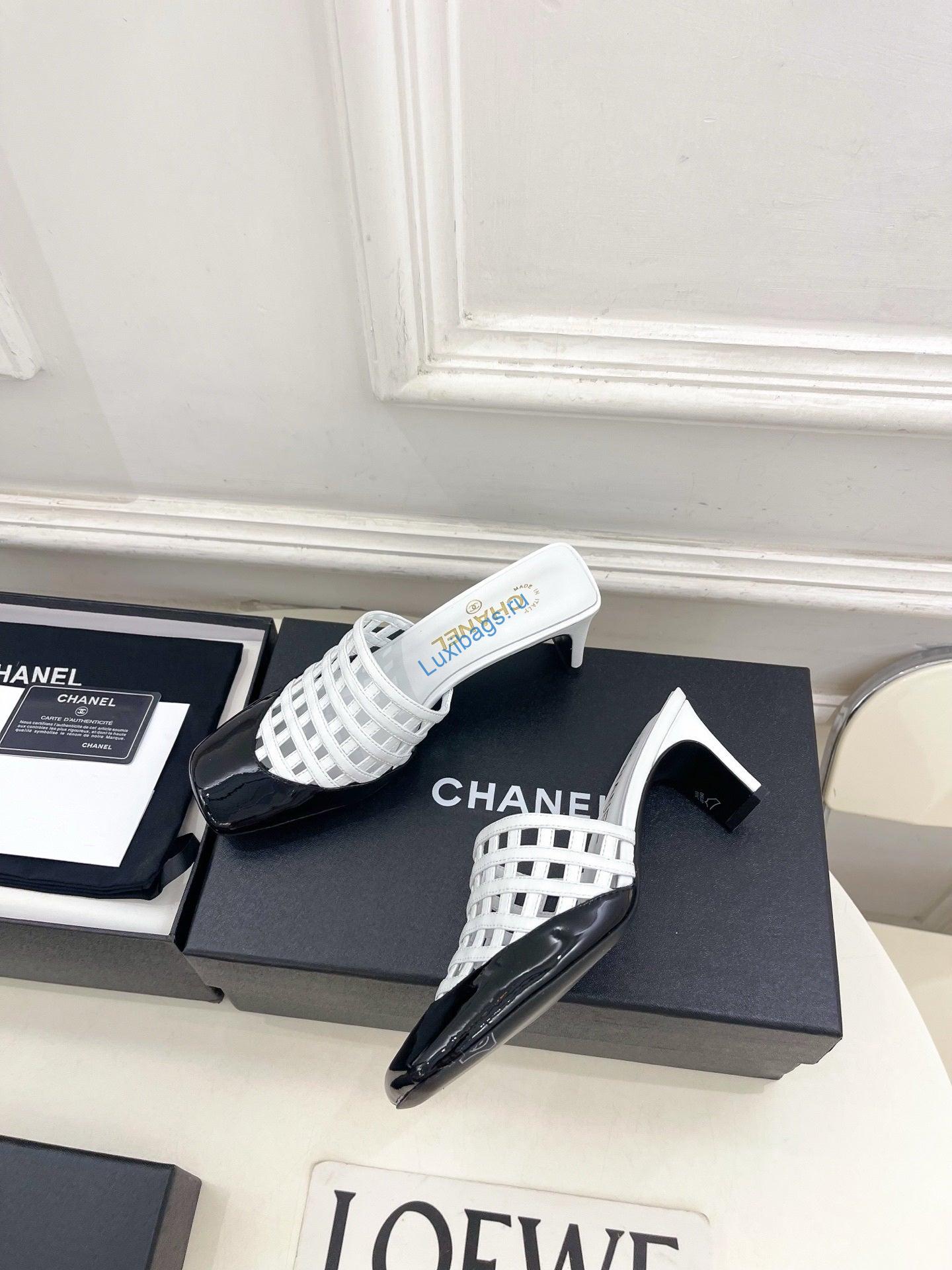 chanel women's woven openwork square-toe mules 6cm c93352 4 Chanel Women's Woven Openwork Square-toe Mules 6cm C93352 | chanel womens woven openwork square toe mules 6cm c93352 5