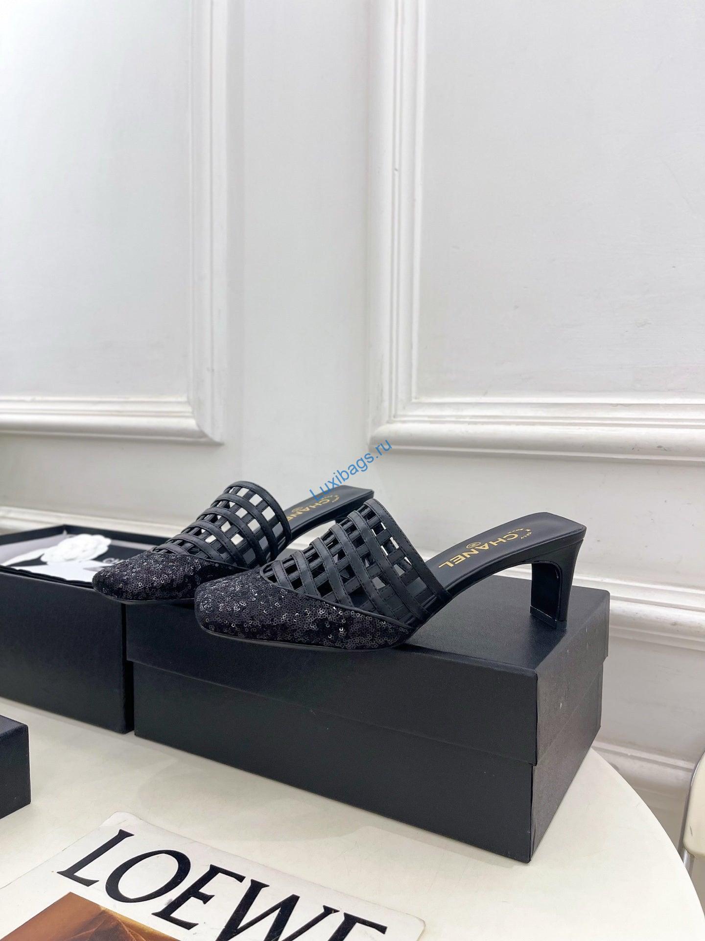 chanel women's woven openwork square-toe mules 6cm c93353 2 Chanel Women's Woven Openwork Square-toe Mules 6cm C93353 | chanel womens woven openwork square toe mules 6cm c93353 3
