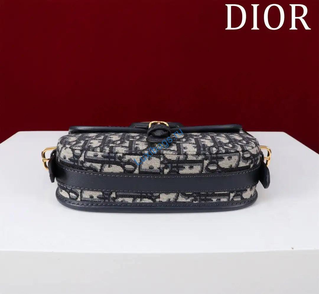 dior m9335 dior bobby east-west bag blue dior oblique jacquard 2 Dior M9335 Dior Bobby East-West Bag Blue Dior Oblique Jacquard | dior m9335 dior bobby east west bag blue dior oblique jacquard 03