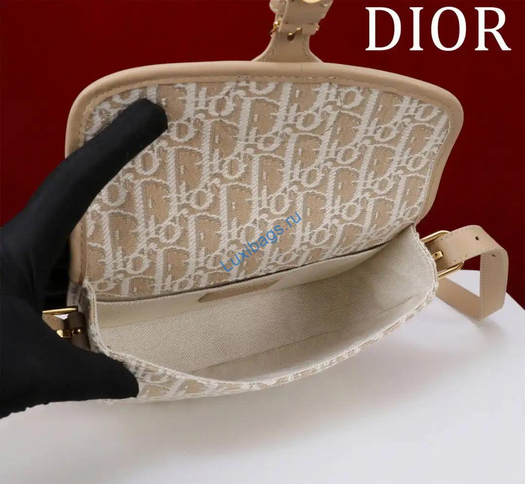 dior m9335 dior bobby east-west bag tan dior oblique jacquard 4 Dior M9335 Dior Bobby East-West Bag Tan Dior Oblique Jacquard | dior m9335 dior bobby east west bag tan dior oblique jacquard 05