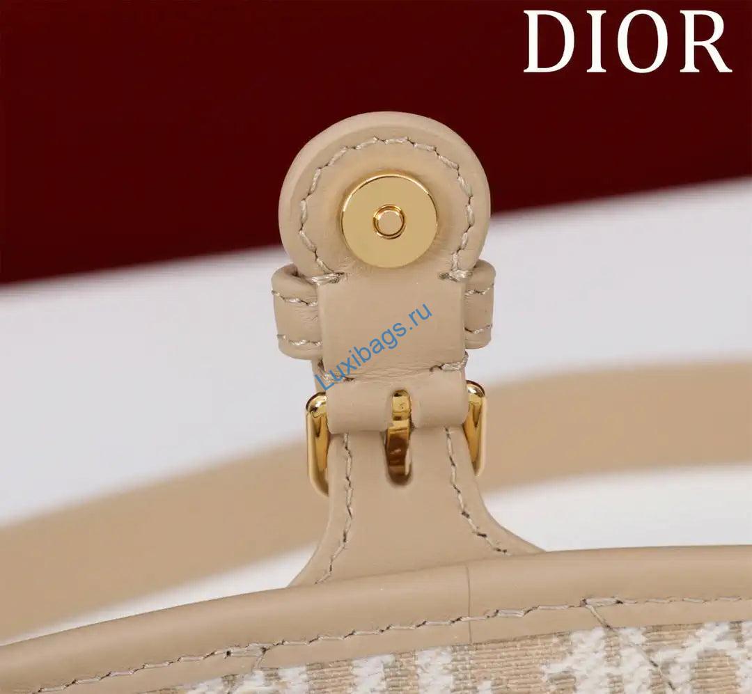dior m9335 dior bobby east-west bag tan dior oblique jacquard 6 Dior M9335 Dior Bobby East-West Bag Tan Dior Oblique Jacquard | dior m9335 dior bobby east west bag tan dior oblique jacquard 07