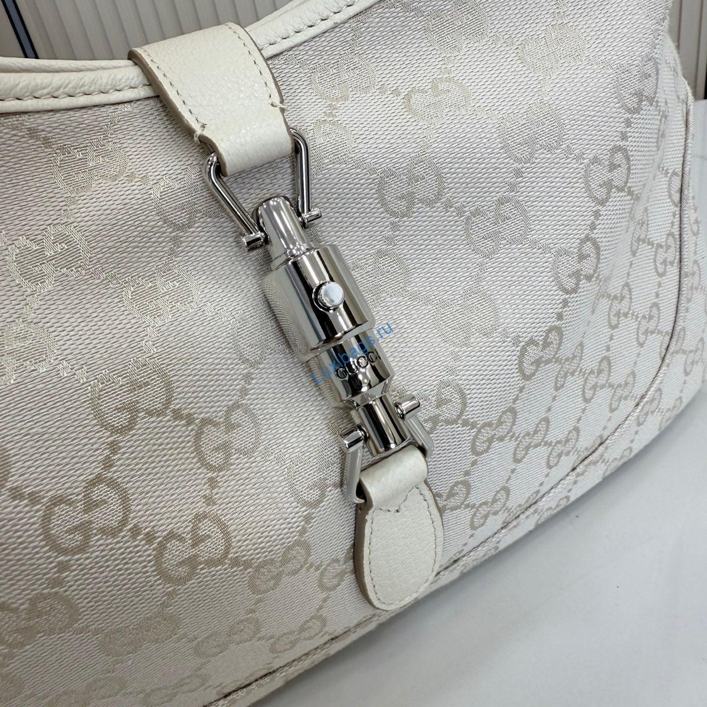 gucci 863137 jackie slim medium shoulder bag ivory gg canvas 9 Gucci 863137 Jackie Slim Medium Shoulder Bag Ivory GG canvas | gucci 863137 jackie slim medium shoulder bag ivory gg canvas 10