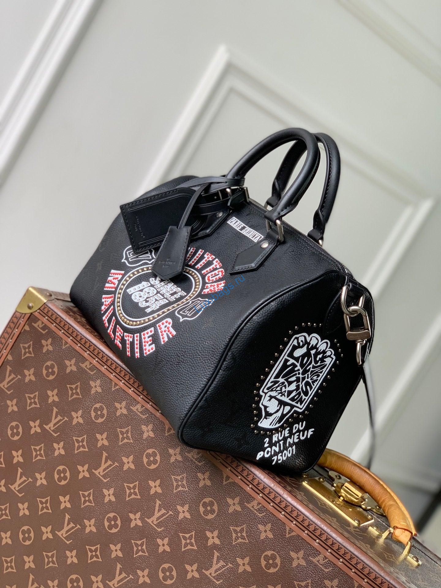 louis vuitton lv m26176 speedy p9 bandoulière 30 jackets black 1 Louis Vuitton LV M26176 Speedy P9 Bandoulière 30 Jackets Black - Default Title - View 2