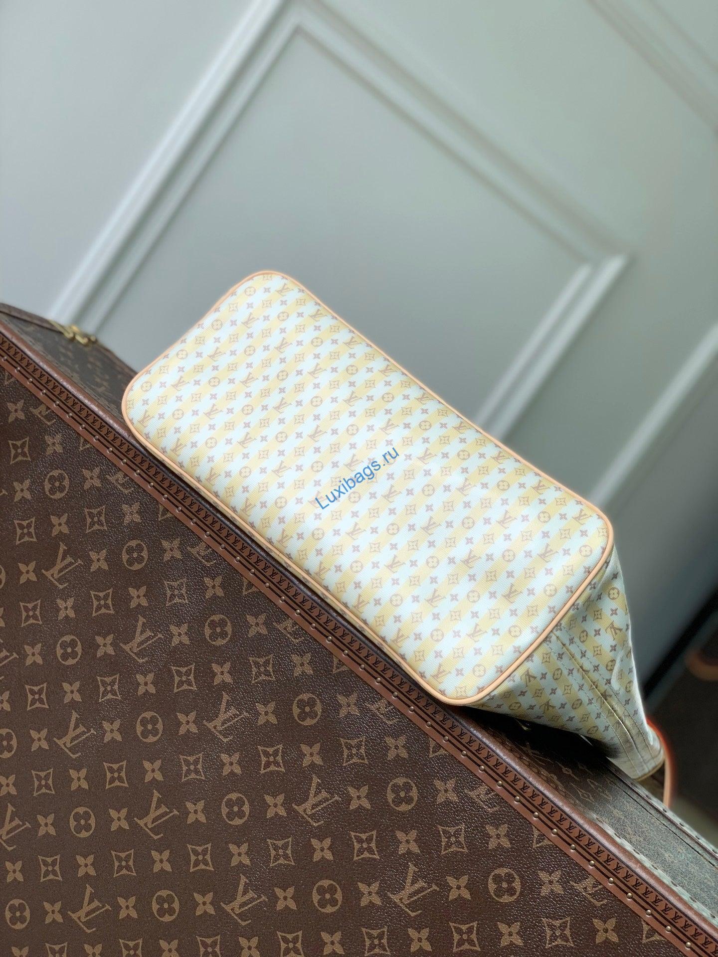 louis vuitton lv m28457 neverfull mm bag banana 4 Louis Vuitton LV M28457 Neverfull MM Bag Banana | louis vuitton lv m28457 neverfull mm bag banana 5