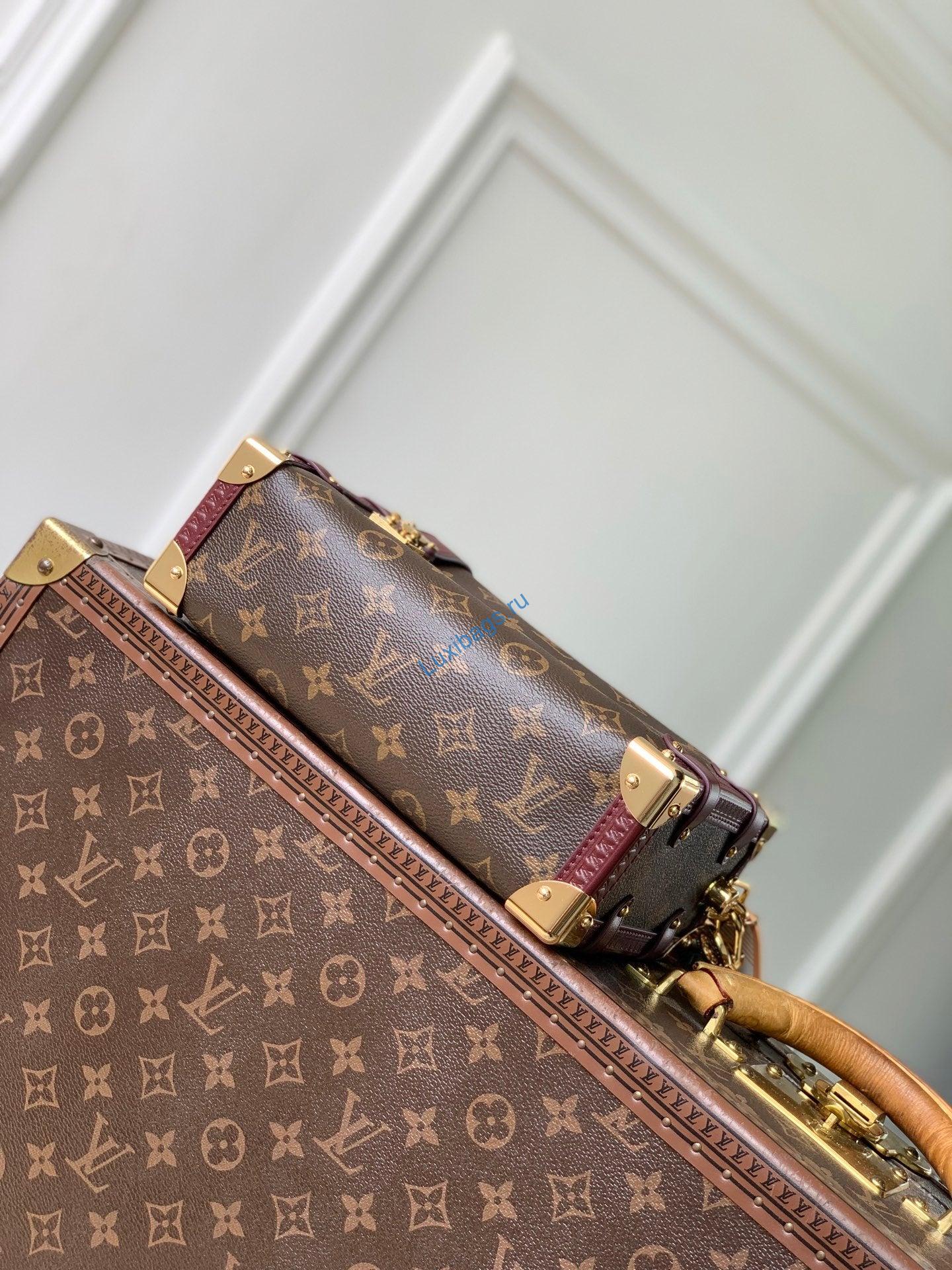 louis vuitton lv m28569 side trunk mm bag 3 Louis Vuitton LV M28569 Side Trunk MM Bag | louis vuitton lv m28569 side trunk mm bag 4