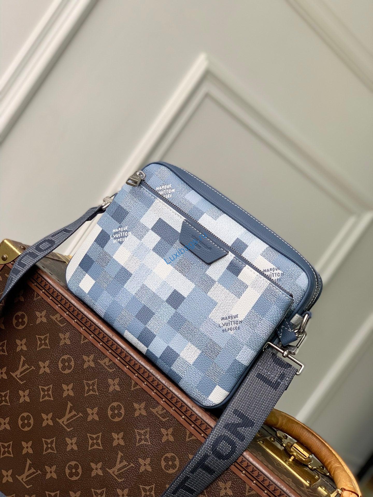 louis vuitton lv m28601 trio messenger bag indigo blue 1 Louis Vuitton LV M28601 Trio Messenger Bag Indigo Blue | louis vuitton lv m28601 trio messenger bag indigo blue 2