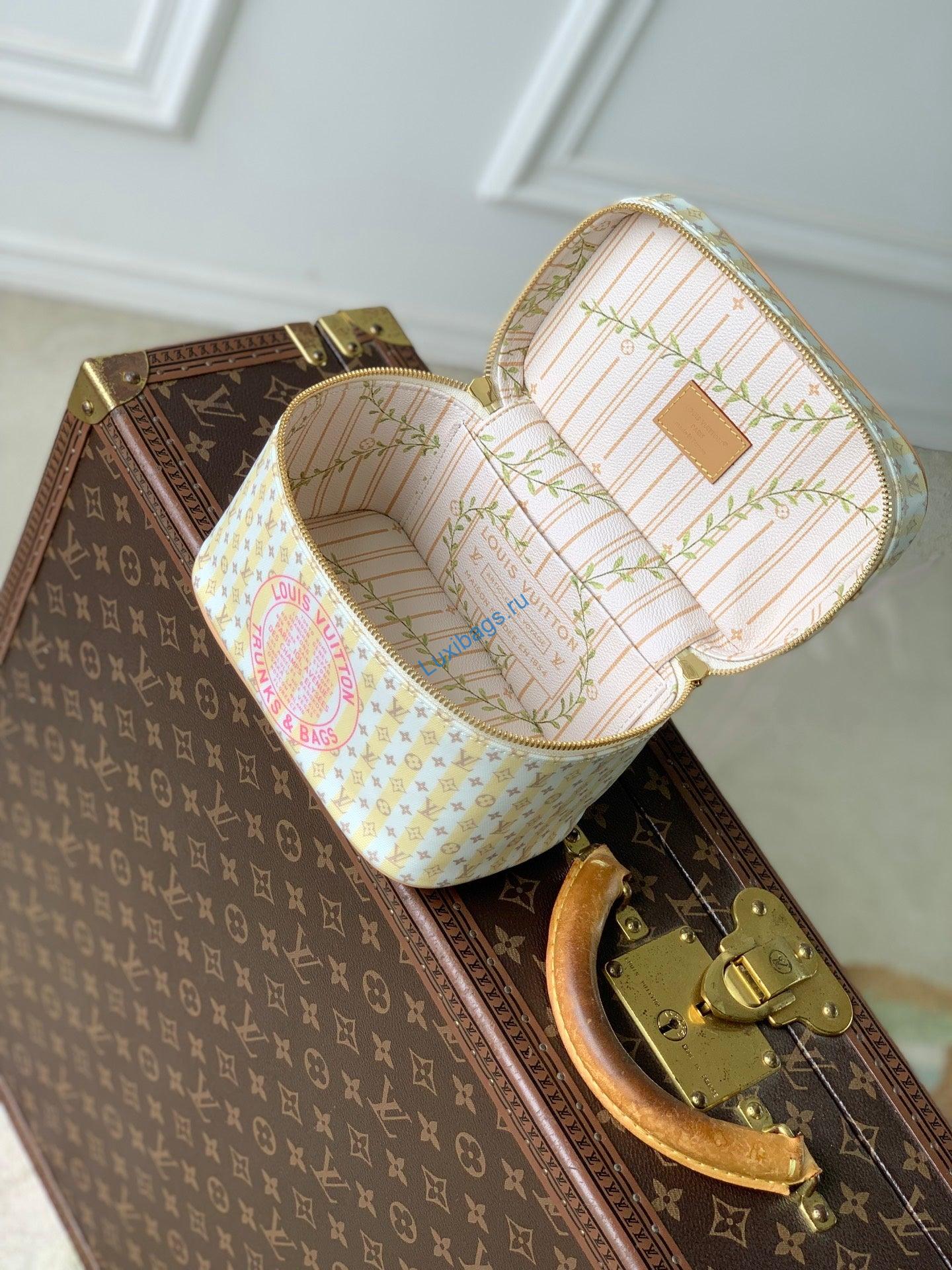 louis vuitton lv m28702 nice mini vanity case 8 Louis Vuitton LV M28702 Nice Mini Vanity Case - Default Title - View 9