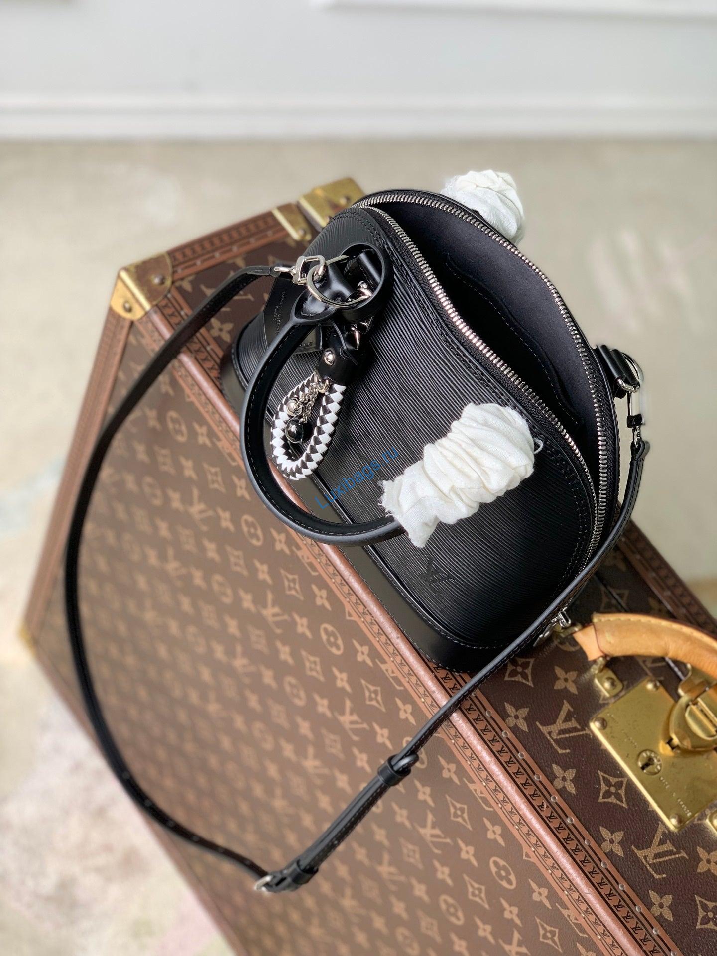 louis vuitton lv m29125 alma bb bag black 8 Louis Vuitton LV M29125 Alma BB Bag Black | louis vuitton lv m29125 alma bb bag black 9