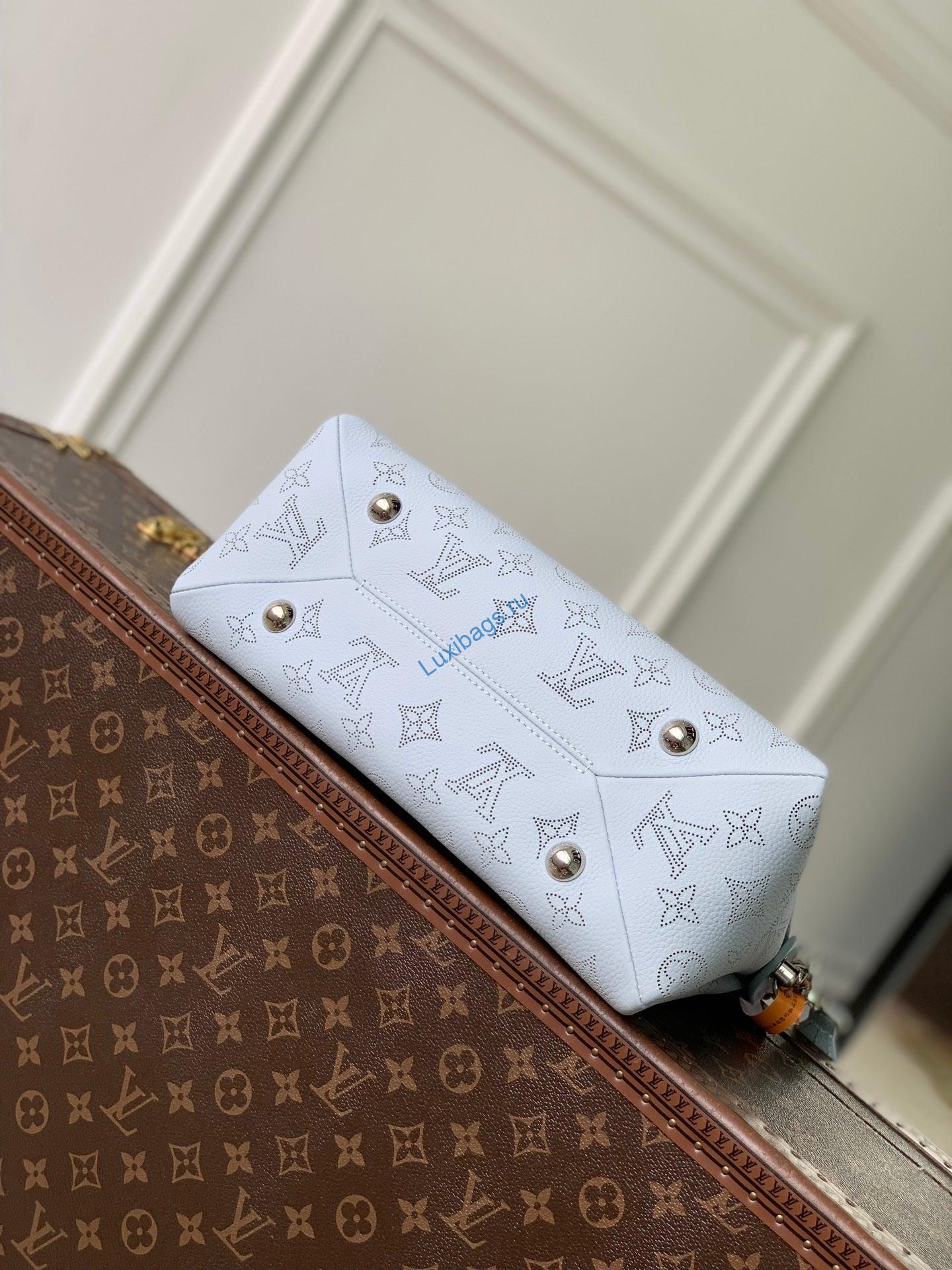 louis vuitton lv m29317 hand it all pm bag bleu olympe 3 Louis Vuitton LV M29317 Hand It All PM Bag Bleu Olympe | louis vuitton lv m29317 hand it all pm bag bleu olympe 4