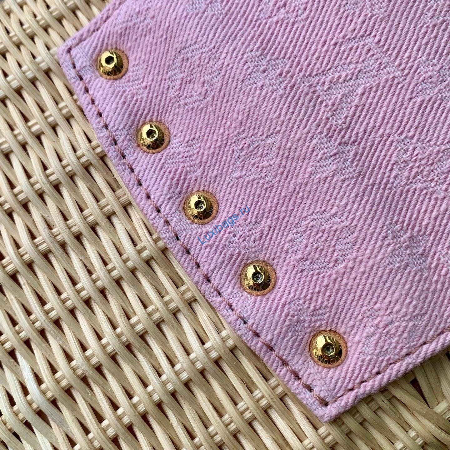 LV M26005 Louis Vuitton Capucines Mini Bag Light Pink | lv m26005 louis vuitton capucines mini bag light pink 8