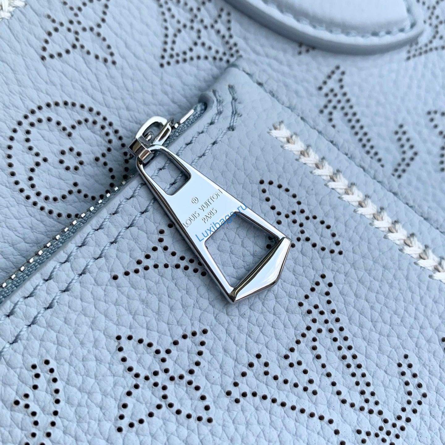 lv m29375 louis vuitton blossom pm handbag bleu olympe 6 LV M29375 Louis Vuitton Blossom PM Handbag Bleu Olympe | lv m29375 louis vuitton blossom pm handbag bleu olympe 7