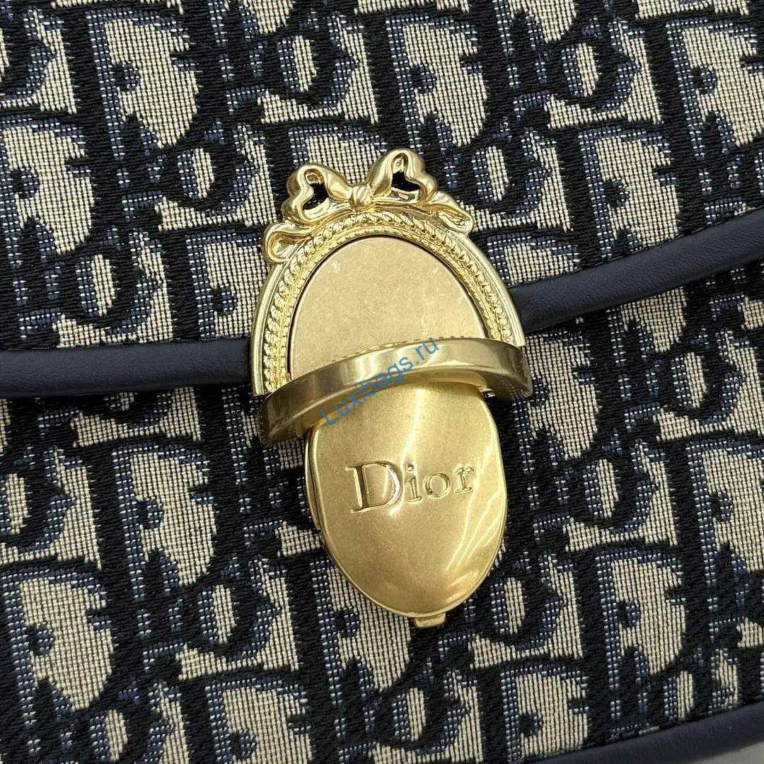 medium dior médaillon flap bag m3920qdwp_m900 blue dior oblique jacquard 3 Medium Dior Médaillon Flap Bag M3920QDWP_M900 Blue Dior Oblique Jacquard | medium dior medaillon flap bag m3920qdwp m900 blue dior oblique jacquard 4