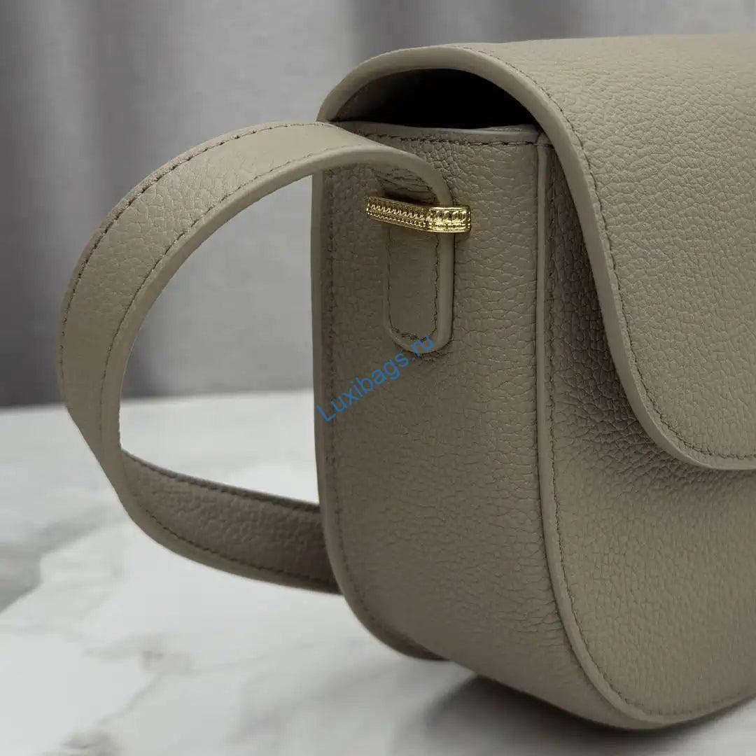 medium dior médaillon flap bag m3920qdwp_m900 elephant gray grained calfskin 2 Medium Dior Médaillon Flap Bag M3920QDWP_M900 Elephant Gray Grained Calfskin | medium dior medaillon flap bag m3920qdwp m900 grained calfskin 03