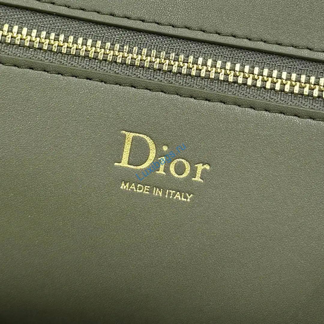 Medium Dior Médaillon Flap Bag M3920QDWP_M900 Olive Green Grained Calfskin | medium dior medaillon flap bag m3920qdwp m900 grained calfskin 117