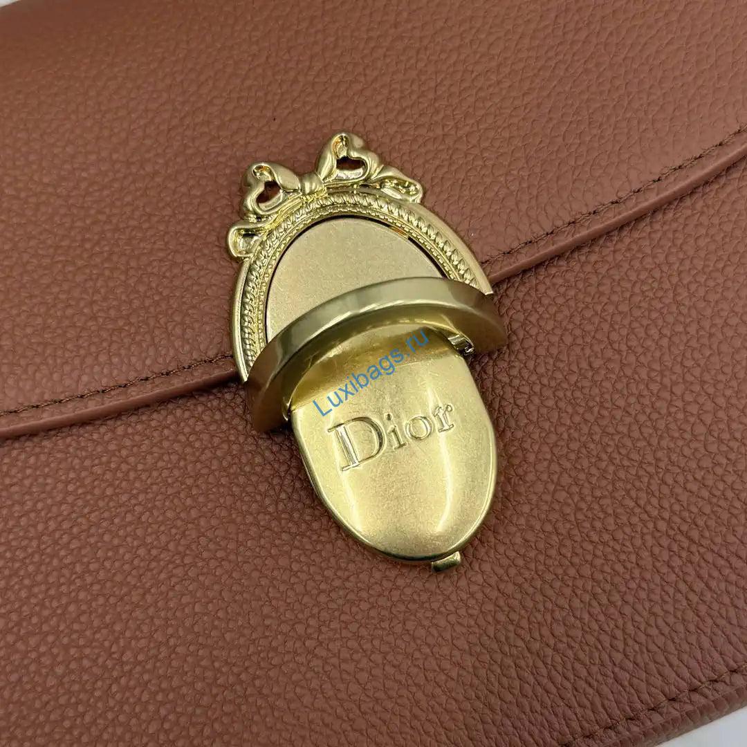 medium dior médaillon flap bag m3920qdwp_m900 gold brown grained calfskin 3 Medium Dior Médaillon Flap Bag M3920QDWP_M900 Gold Brown Grained Calfskin | medium dior medaillon flap bag m3920qdwp m900 grained calfskin 130