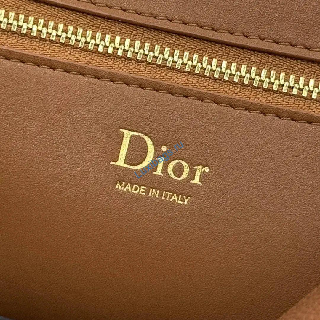 medium dior médaillon flap bag m3920qdwp_m900 gold brown grained calfskin 8 Medium Dior Médaillon Flap Bag M3920QDWP_M900 Gold Brown Grained Calfskin | medium dior medaillon flap bag m3920qdwp m900 grained calfskin 135