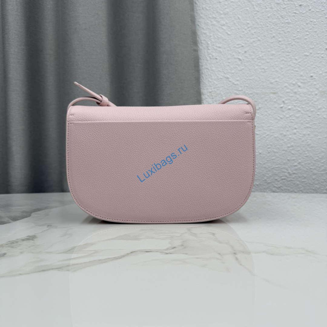 medium dior médaillon flap bag m3920qdwp_m900 pink grained calfskin 3 Medium Dior Médaillon Flap Bag M3920QDWP_M900 Pink Grained Calfskin | medium dior medaillon flap bag m3920qdwp m900 pink grained calfskin 04