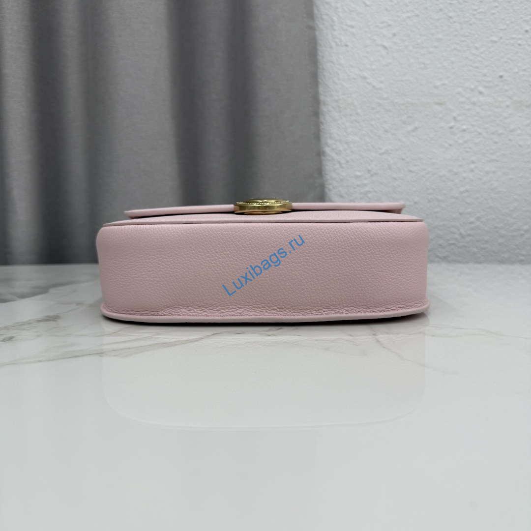 medium dior médaillon flap bag m3920qdwp_m900 pink grained calfskin 8 Medium Dior Médaillon Flap Bag M3920QDWP_M900 Pink Grained Calfskin | medium dior medaillon flap bag m3920qdwp m900 pink grained calfskin 09