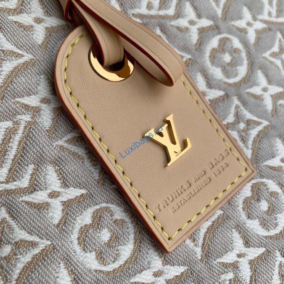 louis vuitton lv m2a136 carryall east-west monogram emblème peuplier 4 Louis Vuitton LV M2A136 Carryall East-West Monogram Emblème Peuplier | carryall east west autres toiles monogram nvprod7830224v M2A136 5