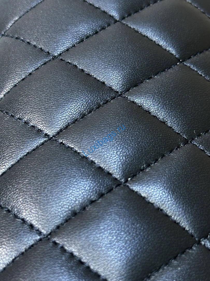 Chanel Lambskin & Gold-Tone Metal AP5280 Black | chanel lambskin gold tone metal ap5280 black 04