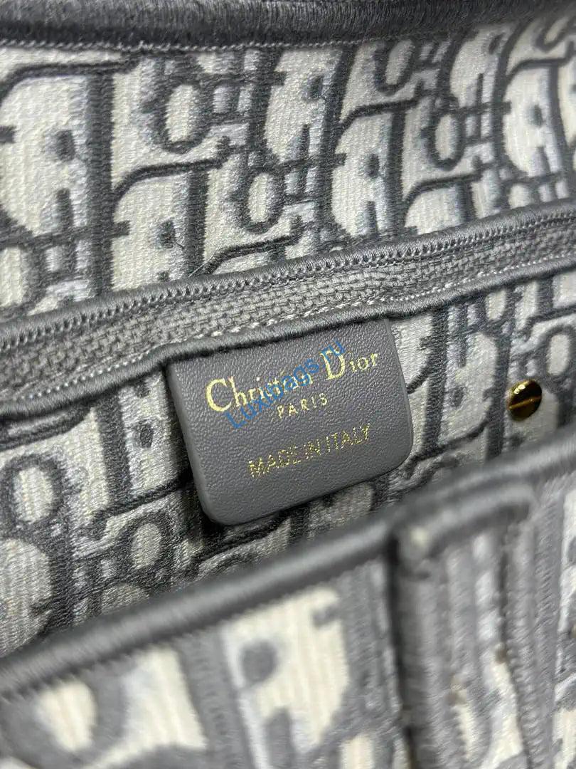 dior m0455 saddle bag with strap embroidery m9915 7 Dior M0455 Saddle Bag With Strap Embroidery M9915 | dior m0455 saddle bag with strap embroidery m9901 136