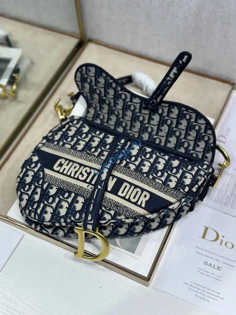 Dior M0455 Saddle Bag With Strap Embroidery M9917 | dior m0455 saddle bag with strap embroidery m9901 141