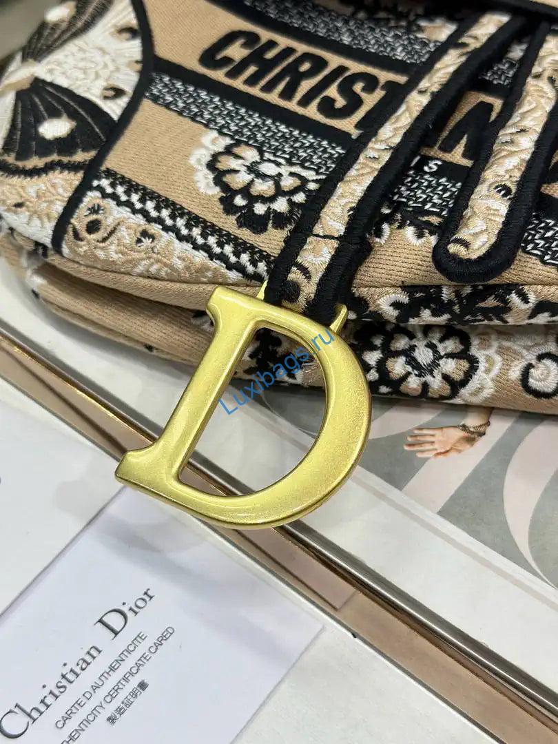 dior m0455 saddle bag with strap embroidery m9903 1 Dior M0455 Saddle Bag With Strap Embroidery M9903 | dior m0455 saddle bag with strap embroidery m9901 20