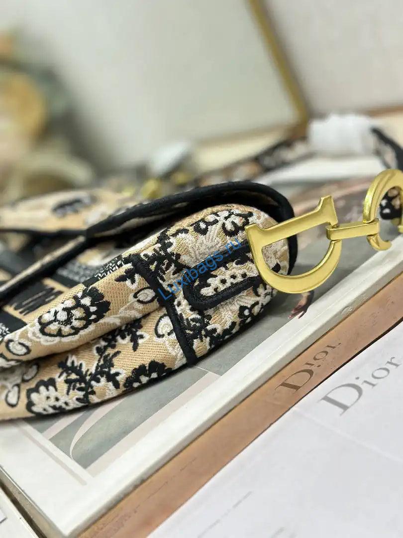dior m0455 saddle bag with strap embroidery m9903 3 Dior M0455 Saddle Bag With Strap Embroidery M9903 | dior m0455 saddle bag with strap embroidery m9901 22