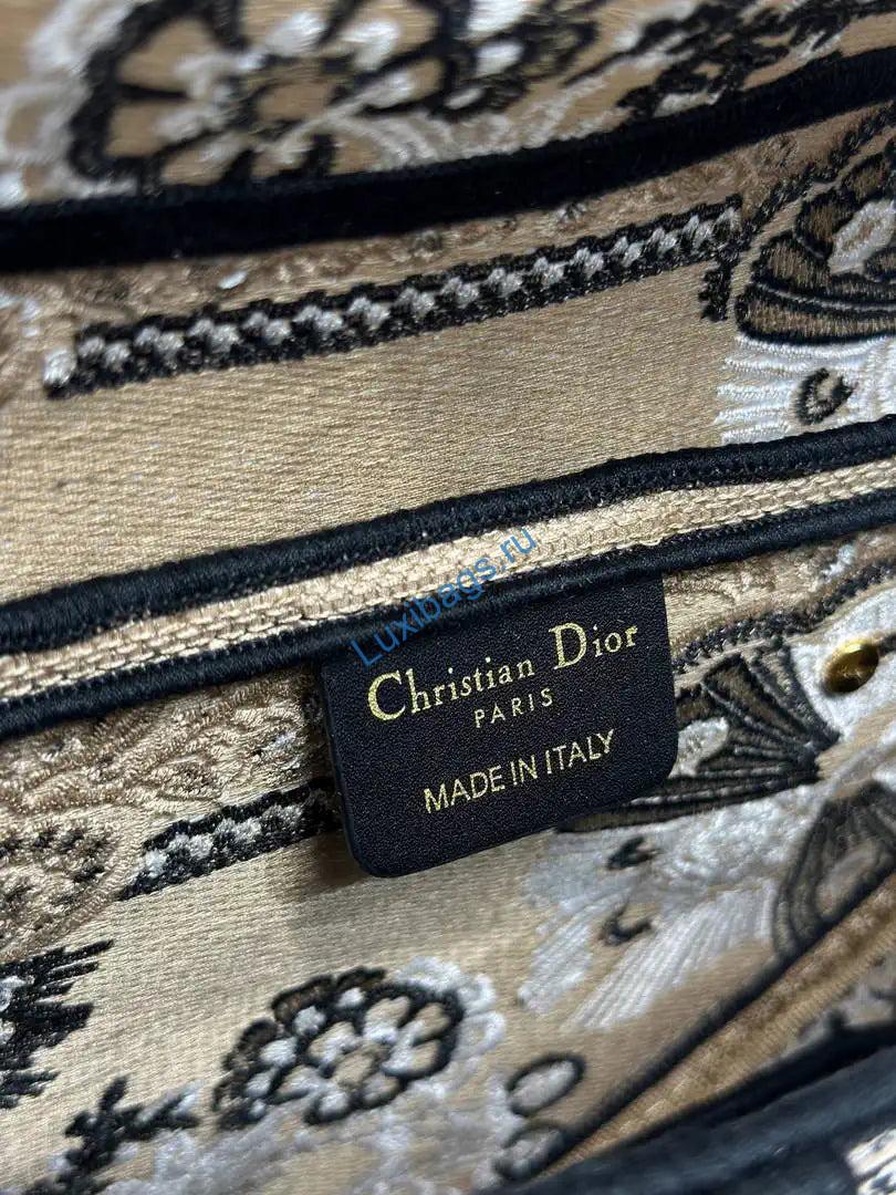 dior m0455 saddle bag with strap embroidery m9903 6 Dior M0455 Saddle Bag With Strap Embroidery M9903 | dior m0455 saddle bag with strap embroidery m9901 25