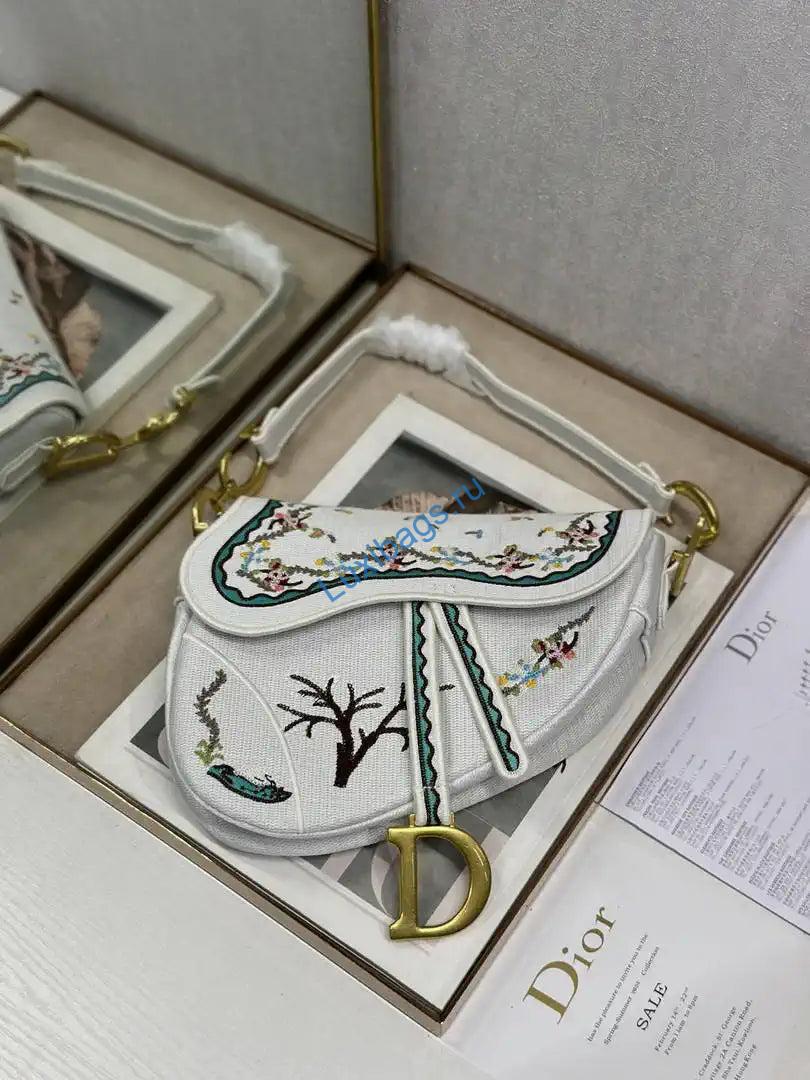 dior m0455 saddle bag with strap embroidery m9905 1 Dior M0455 Saddle Bag With Strap Embroidery M9905 | dior m0455 saddle bag with strap embroidery m9901 38