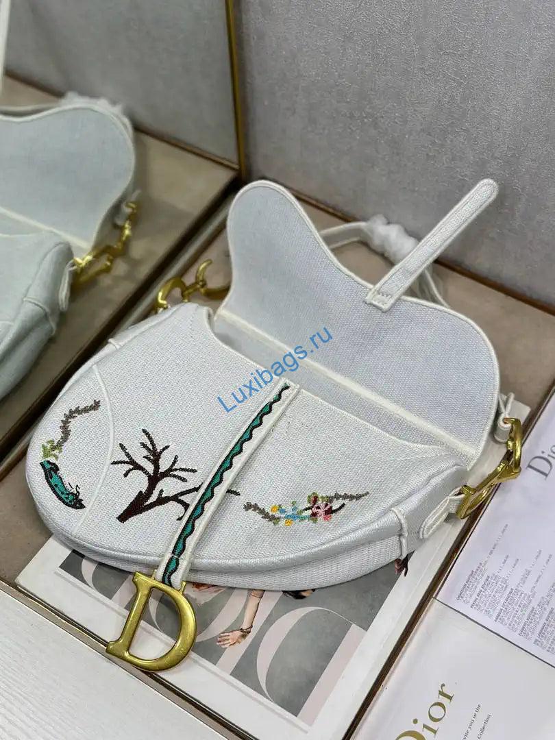 dior m0455 saddle bag with strap embroidery m9905 3 Dior M0455 Saddle Bag With Strap Embroidery M9905 | dior m0455 saddle bag with strap embroidery m9901 40