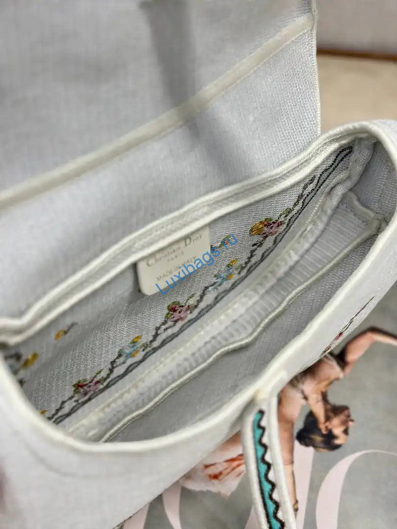 dior m0455 saddle bag with strap embroidery m9905 7 Dior M0455 Saddle Bag With Strap Embroidery M9905 | dior m0455 saddle bag with strap embroidery m9901 44