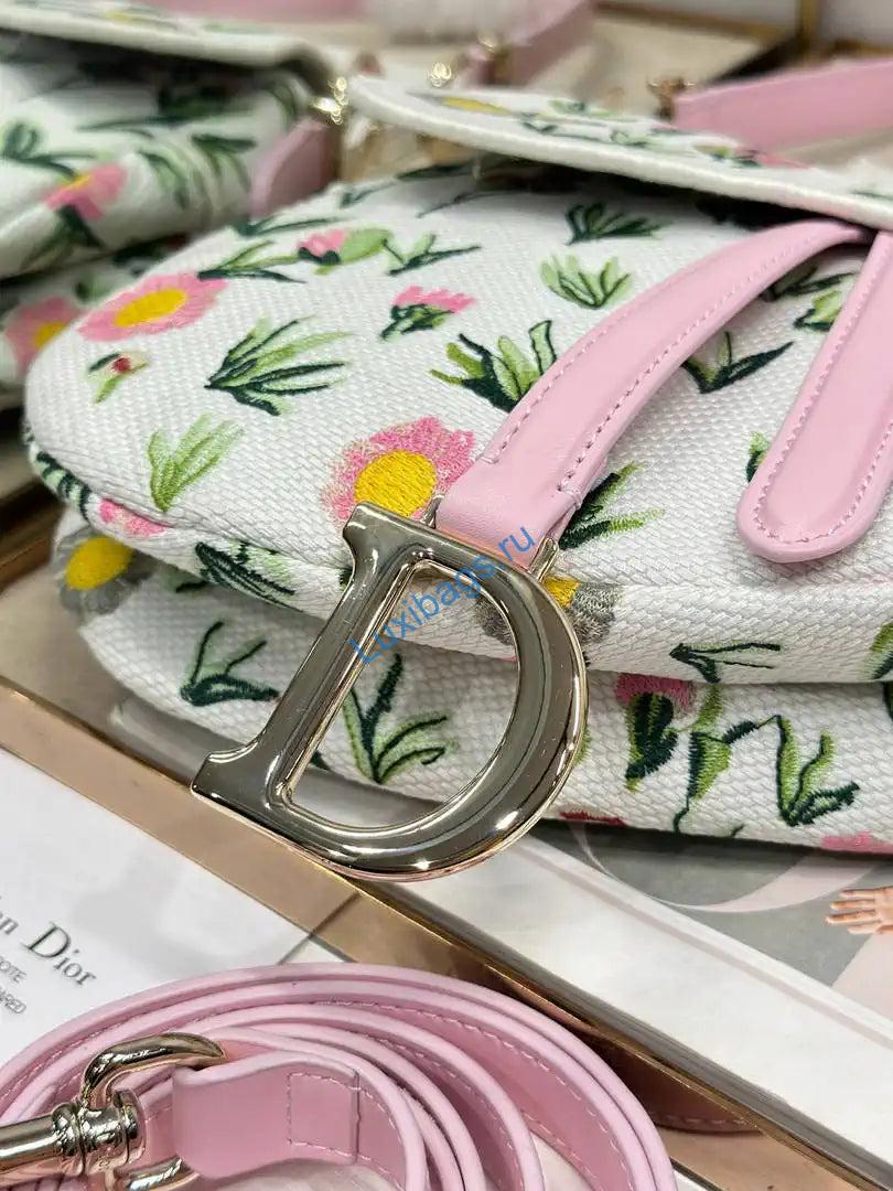 dior m0455 saddle bag with strap embroidery m9907 2 Dior M0455 Saddle Bag With Strap Embroidery M9907 | dior m0455 saddle bag with strap embroidery m9901 57