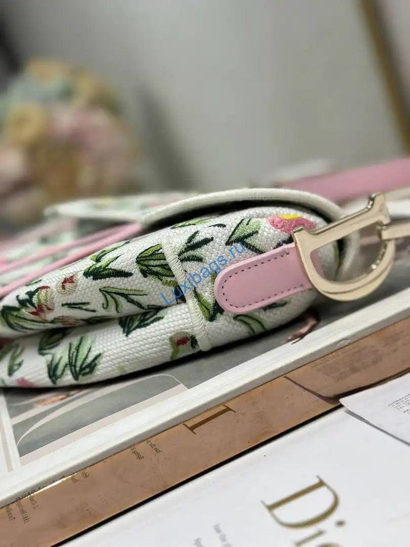 dior m0455 saddle bag with strap embroidery m9907 4 Dior M0455 Saddle Bag With Strap Embroidery M9907 | dior m0455 saddle bag with strap embroidery m9901 59