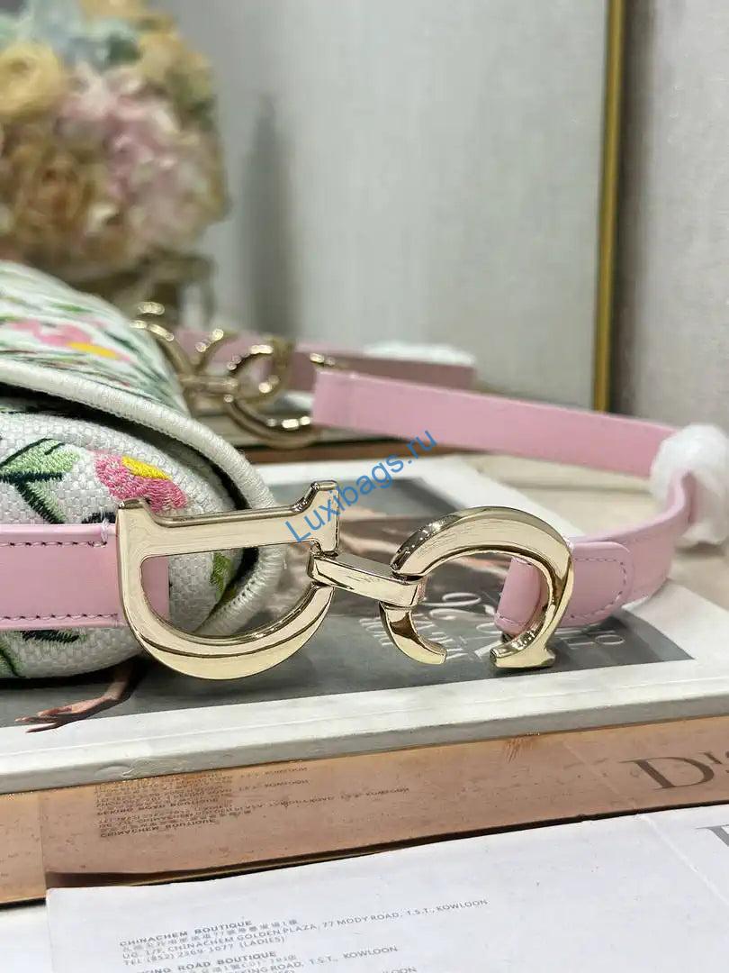 dior m0455 saddle bag with strap embroidery m9907 5 Dior M0455 Saddle Bag With Strap Embroidery M9907 | dior m0455 saddle bag with strap embroidery m9901 60