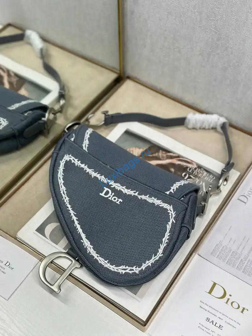 dior m0455 saddle bag with strap embroidery m9909 8 Dior M0455 Saddle Bag With Strap Embroidery M9909 | dior m0455 saddle bag with strap embroidery m9901 72