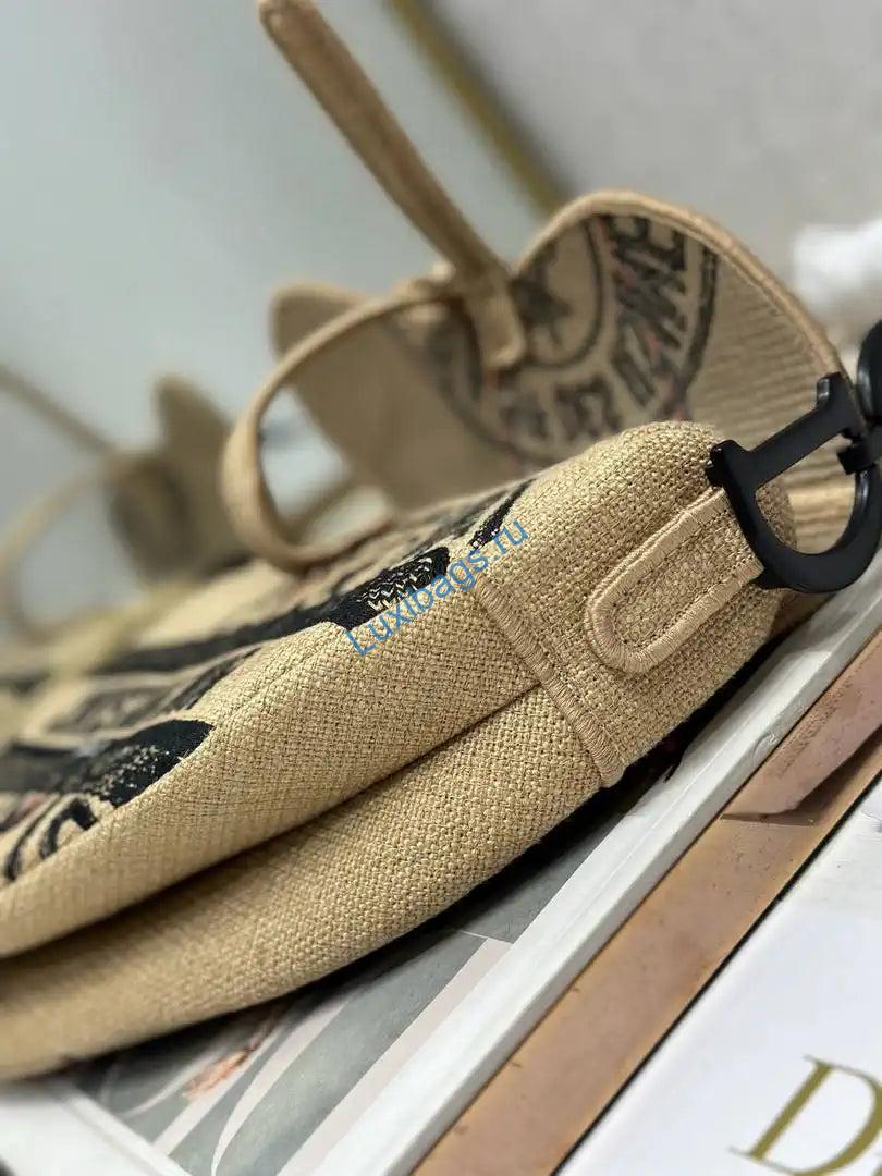 dior m0455 saddle bag with strap embroidery m9911 5 Dior M0455 Saddle Bag With Strap Embroidery M9911 | dior m0455 saddle bag with strap embroidery m9901 89