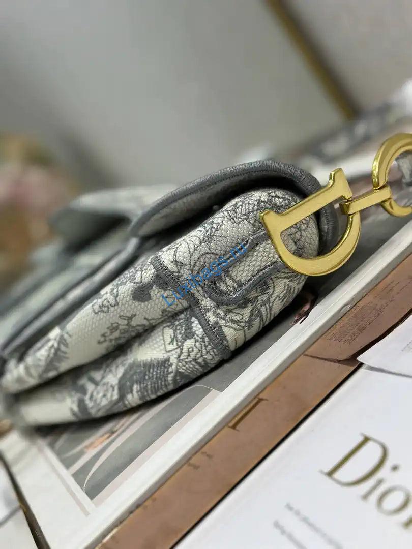 Dior M0455 Saddle Bag With Strap Embroidery M9912 | dior m0455 saddle bag with strap embroidery m9901 97