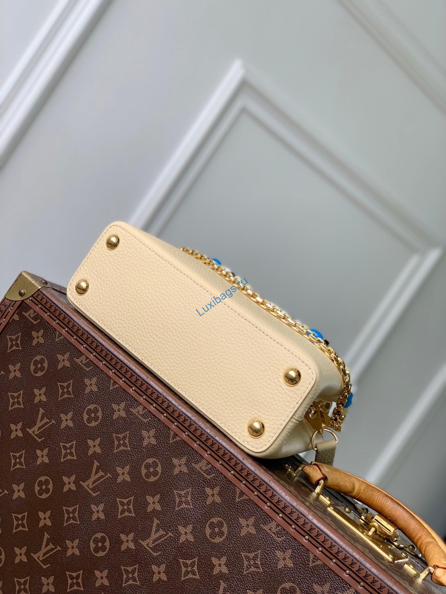 louis vuitton lv m28455 capucines bb bag apricot 3 Louis Vuitton LV M28455 Capucines BB Bag Apricot | louis vuitton lv m28455 capucines bb bag apricot 4