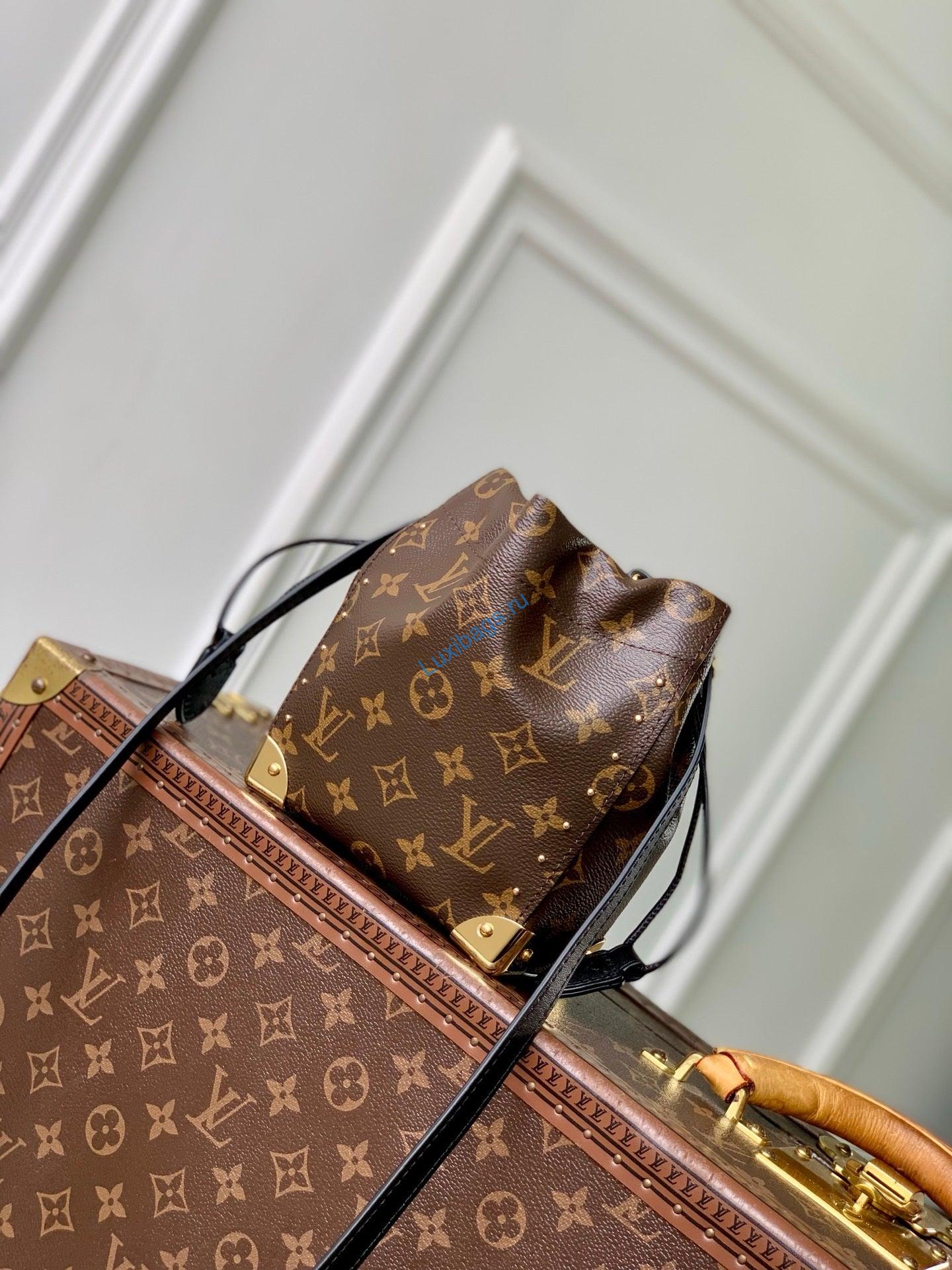 Louis Vuitton LV M29323 Nano Noé Trunk Bag